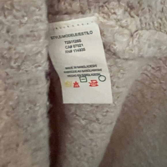 Cloth by RD Sweater - Picture 4 of 8